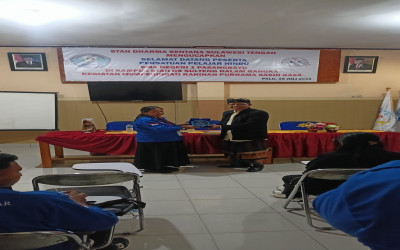 TIRTAYATRA PERSATUAN PELAJAR HINDU (PPH) SMA NEGERI 1 PASANGKAYU DI KAMPUS STAH DHARMA SENTANA SULAWESI TENGAH